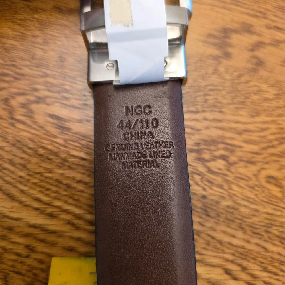 Croft & Barrow Mens Reversible Belt Black Brown Leather Silver Buckle Sz 44 NEW